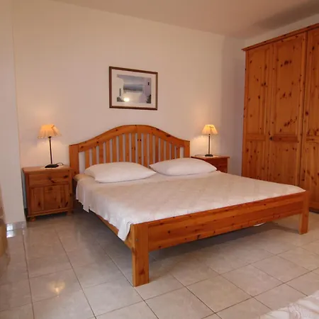 Gaestehaus Pina *