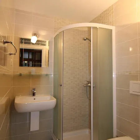 Gaestehaus Pina *