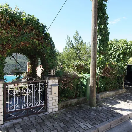 Gaestehaus Pina Apartman Rabac
